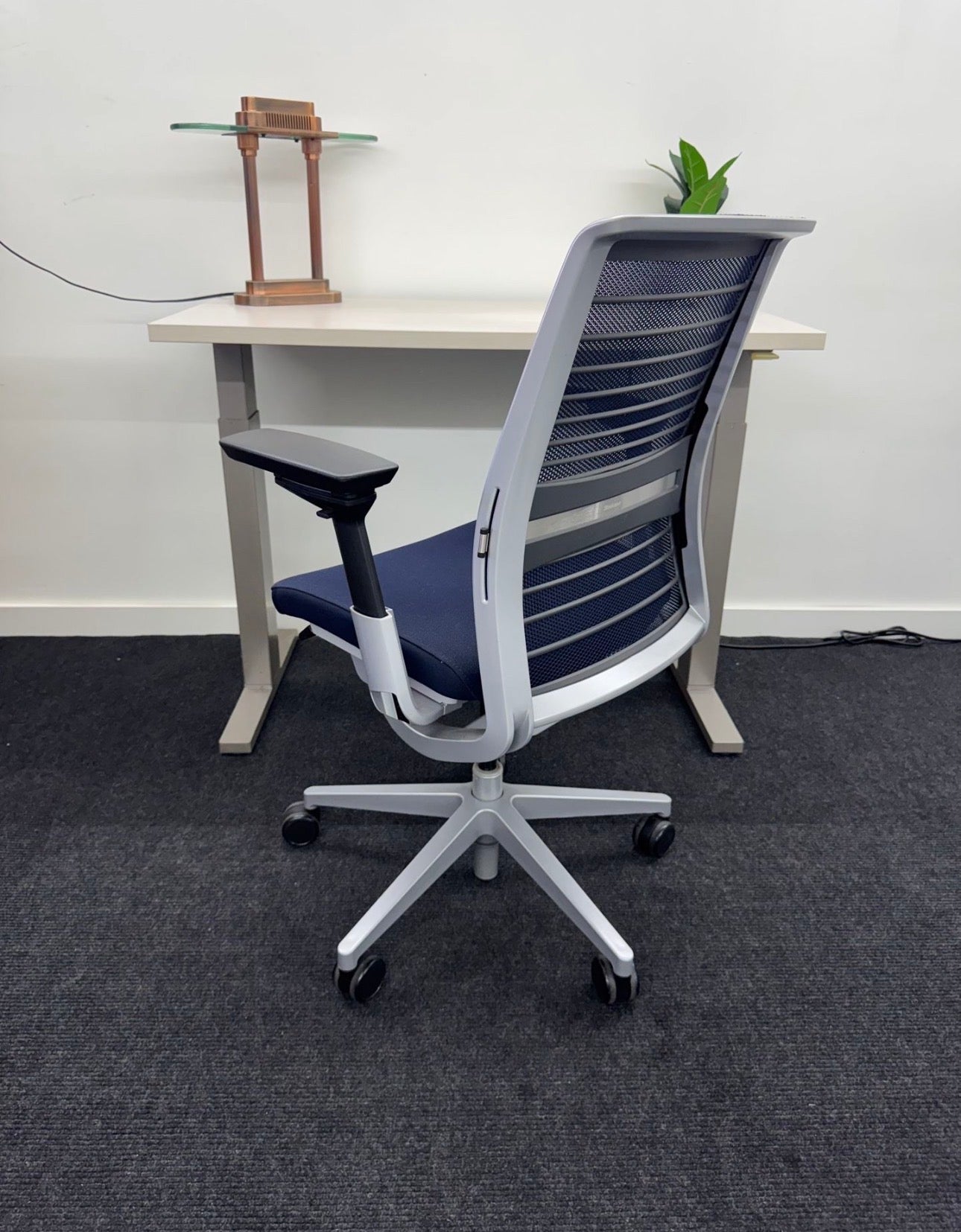 STEELCASE THINK V2 FULLY LOADED
