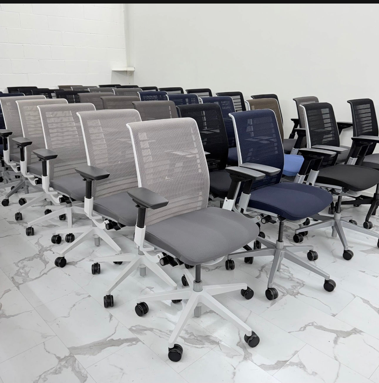 STEELCASE THINK V2 FULLY LOADED