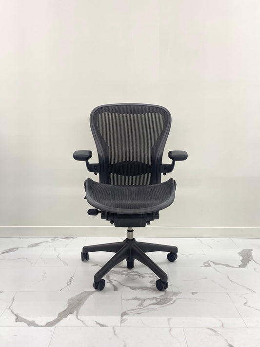 Like New Herman Miller Classic Aeron Chair Size C Fully Loaded