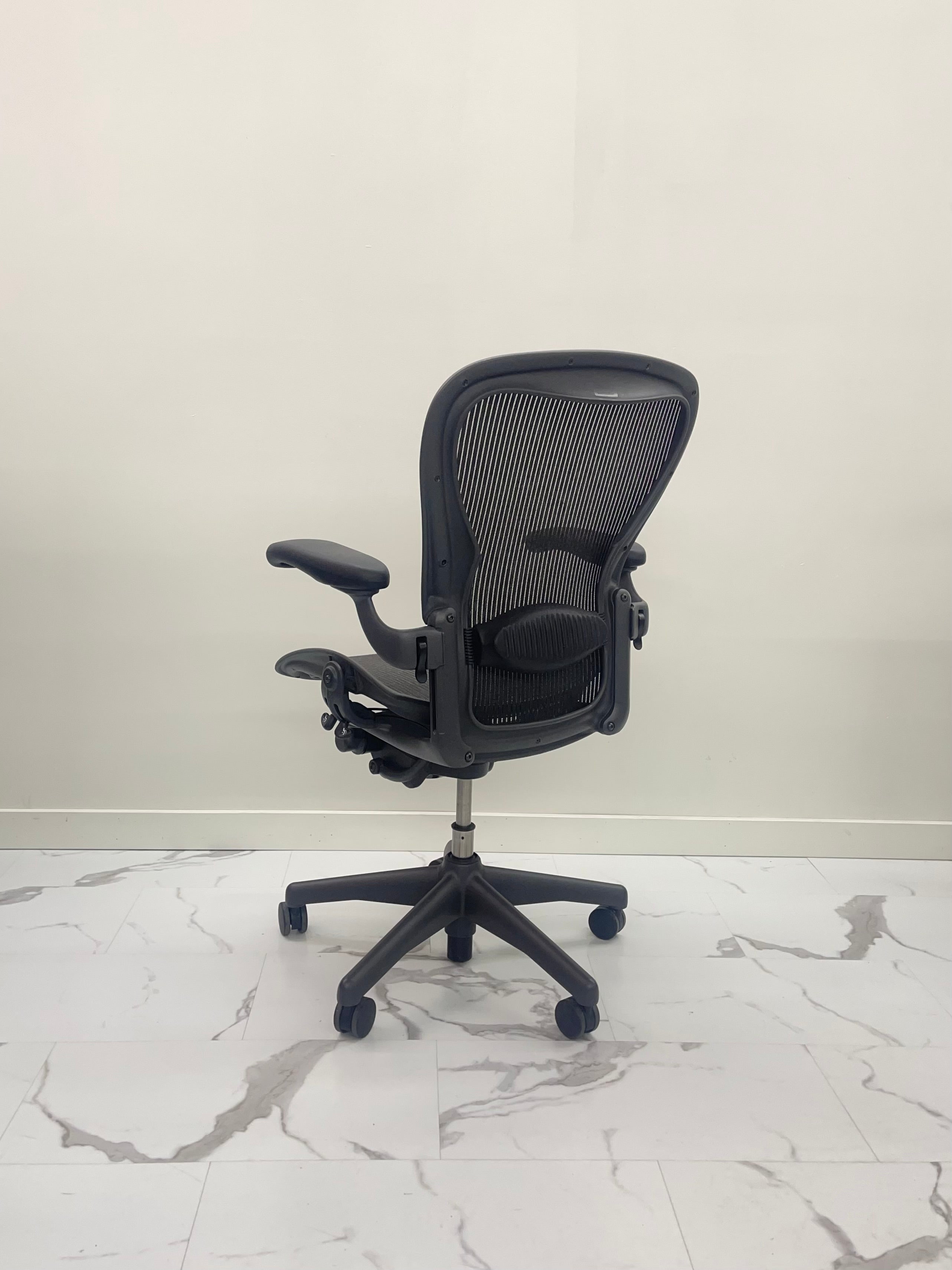 Aeron office chair online size chart