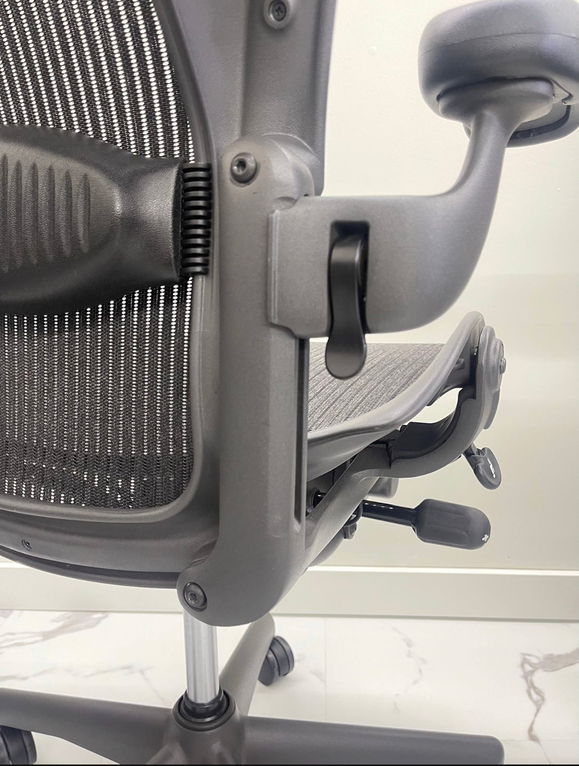 Like New HERMAN MILLER AERON CHAIRS